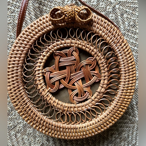 Wicker purse - Picture 2 of 3